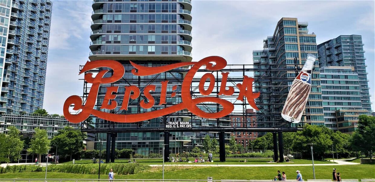 Cartel de Pepsi Cola, LIC, Queens, por Paloma Moro Hernandez