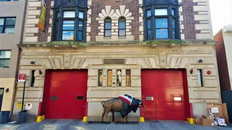 Estación de bomberos Long Island City, Queens, experiencia de Contrastes a medida, por NY a tus pies